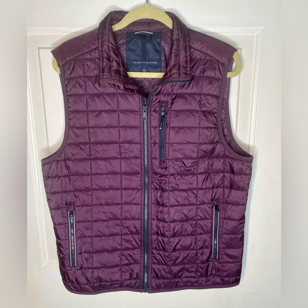 Tommy Hilfiger women’s puffer vest size medium